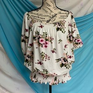 Cold-Shoulder Crop Top